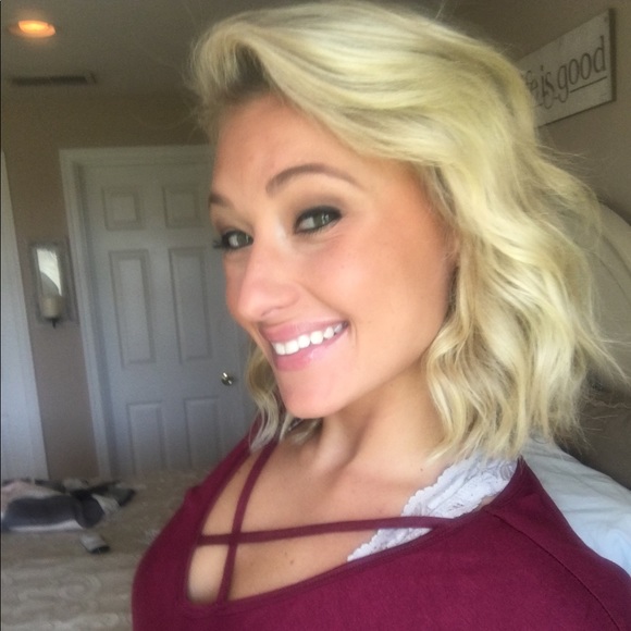 Meet your Posher, Jillian - Picture 1 of 1